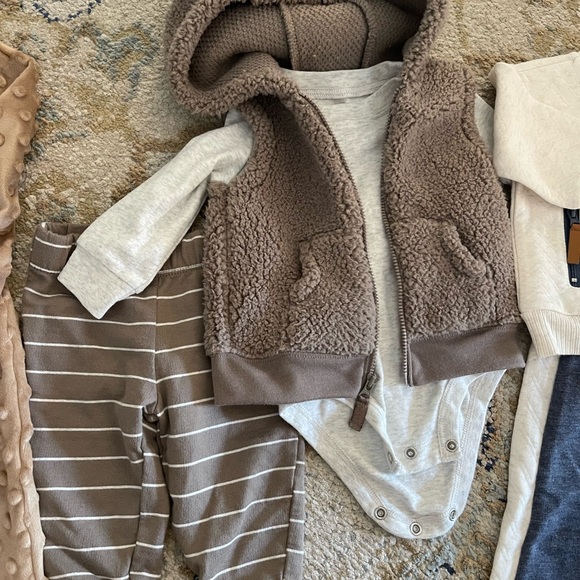 3 Baby Boy Sets - Picture 3 of 4